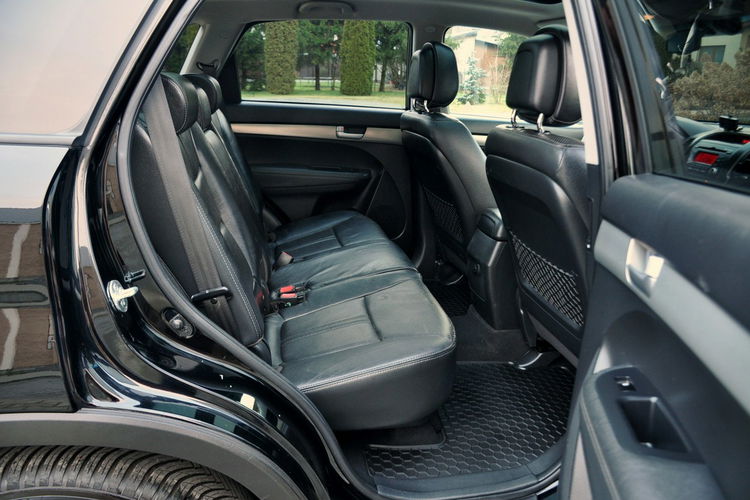 Kia Sorento 2.2CRDi(197KM) AWD Xenon Panorama Skóry Automat El.Fotel Alu18"ASO zdjęcie 20