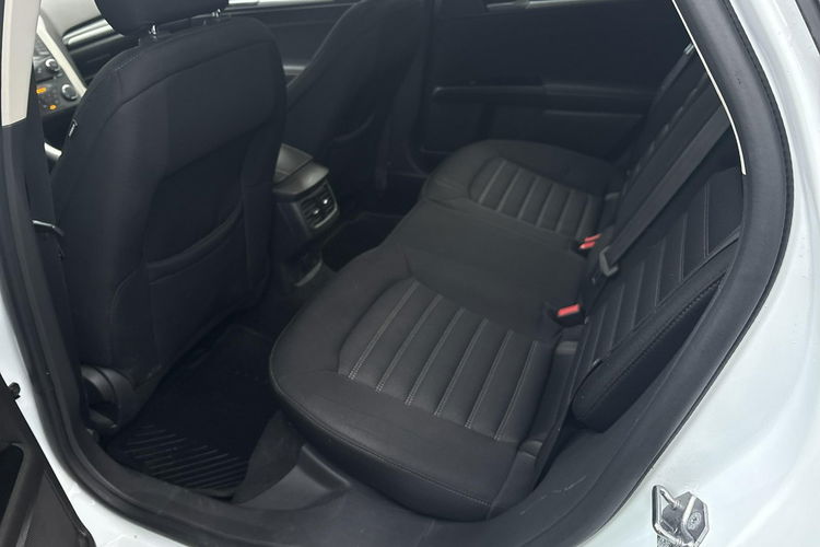 Ford Mondeo 1.5 160KM, salon PL, HAK, czujniki parkowania zdjęcie 10