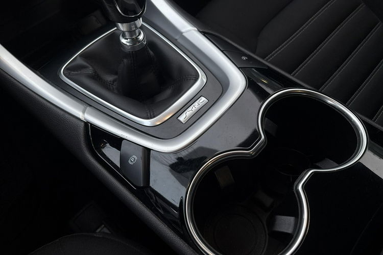 Ford Mondeo 1.5 160KM, salon PL, HAK, czujniki parkowania zdjęcie 23