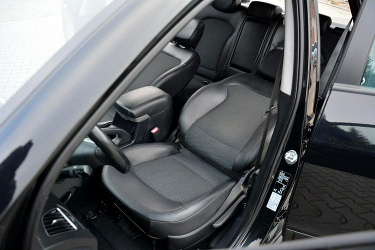 Hyundai ix35 Premium Keyless go Duża Navi Kamera Klimatronic pół-Skóry Hak ASO zdjęcie 20