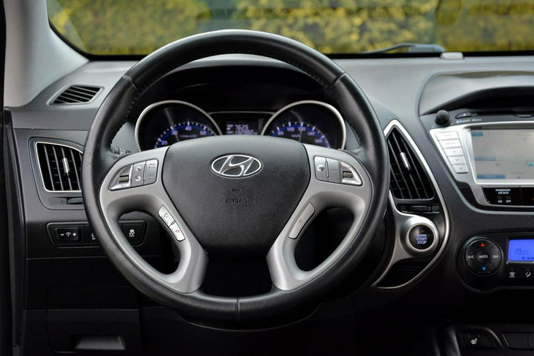 Hyundai ix35 Premium Keyless go Duża Navi Kamera Klimatronic pół-Skóry Hak ASO zdjęcie 26