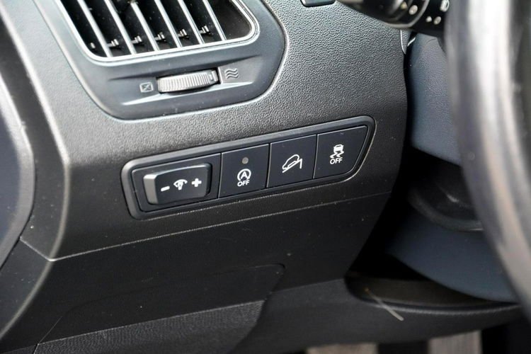 Hyundai ix35 Premium Keyless go Duża Navi Kamera Klimatronic pół-Skóry Hak ASO zdjęcie 36