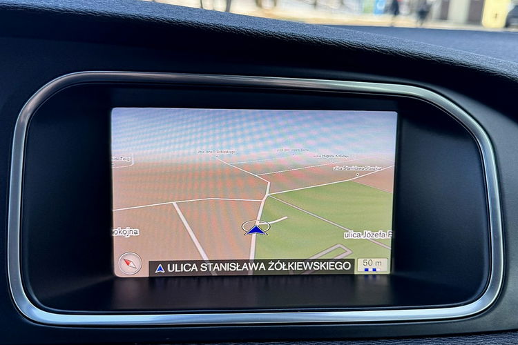 Volvo V40 Full LED Navi BLIS Aktywny Tempomat Gwarancja zdjęcie 19