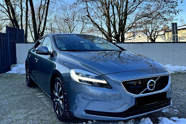 Volvo V40 Full LED Navi BLIS Aktywny Tempomat Gwarancja zdjęcie 2