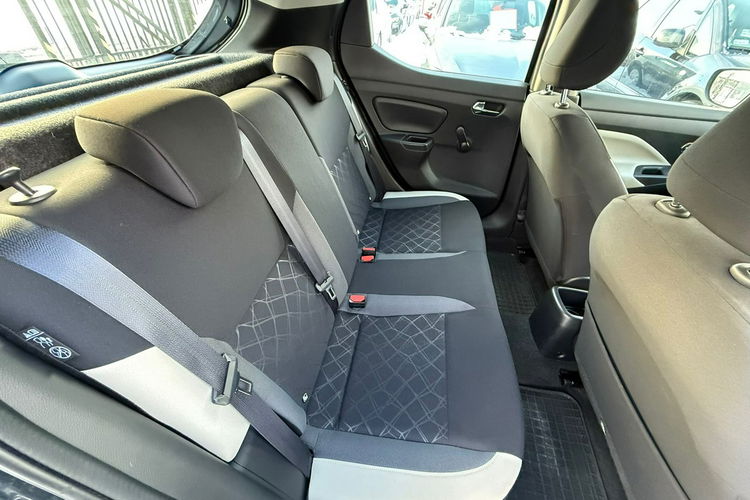 Nissan Micra Pierwszy właściciel, serwis, bezwypadkowy, bogata wersja zdjęcie 31