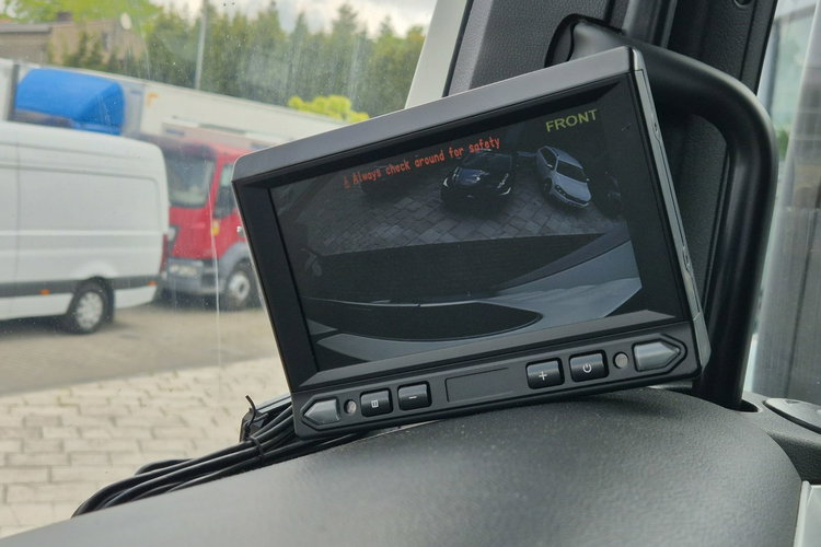 MAN TGS 26.400 MAN TGS 26.400 / KONTENER + IZOTERMA / 1 WŁ / ZAREJESTROWANY / WEBASTO zdjęcie 35