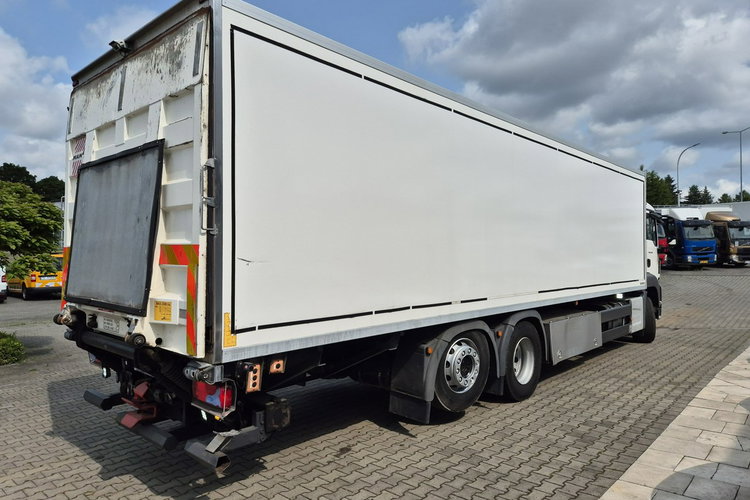 MAN TGS 26.400 MAN TGS 26.400 / KONTENER + IZOTERMA / 1 WŁ / ZAREJESTROWANY / WEBASTO zdjęcie 5