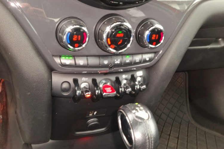 MINI Countryman '19 Navi Kamera A U T O M A T 4 x 4 zdjęcie 12