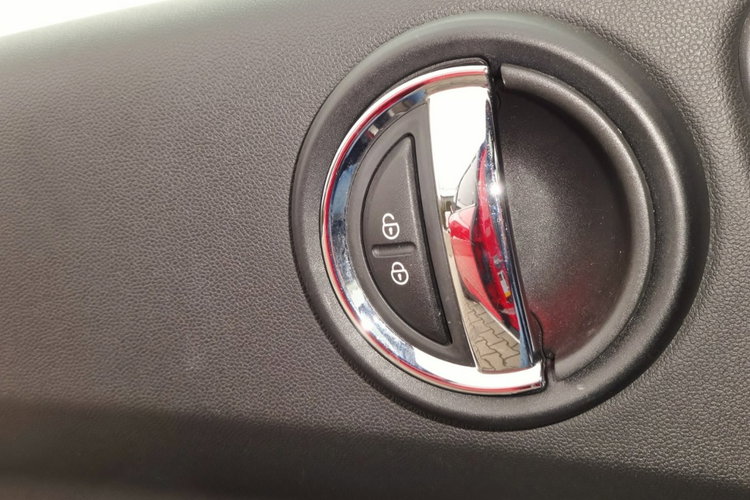 MINI Countryman '19 Navi Kamera A U T O M A T 4 x 4 zdjęcie 25