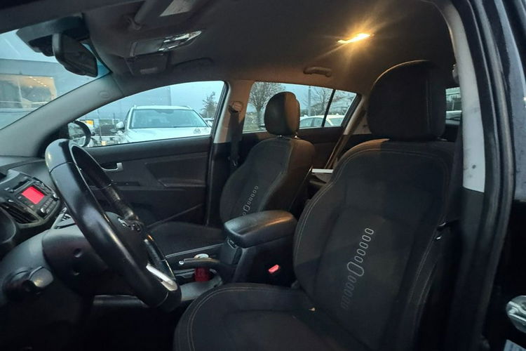 Kia Sportage 1.7 Crdi ledy xenon doinwestowany bezwypadkowy pełen serwis 1.t.gwaran zdjęcie 7