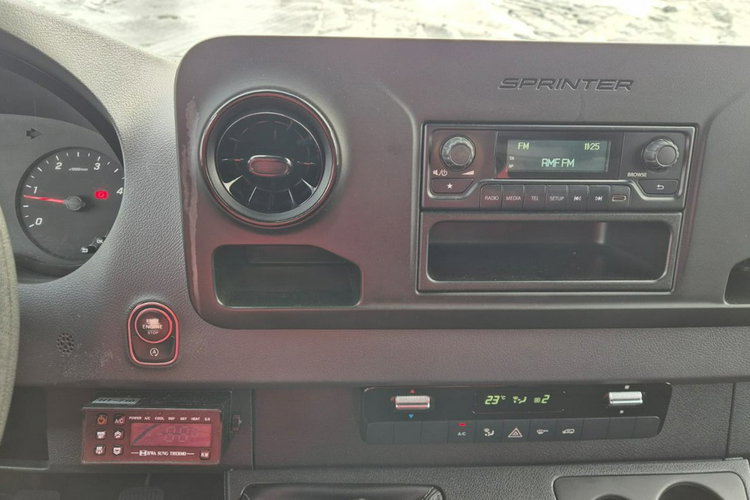 Mercedes Sprinter Chłodnia Polski Salon zdjęcie 16