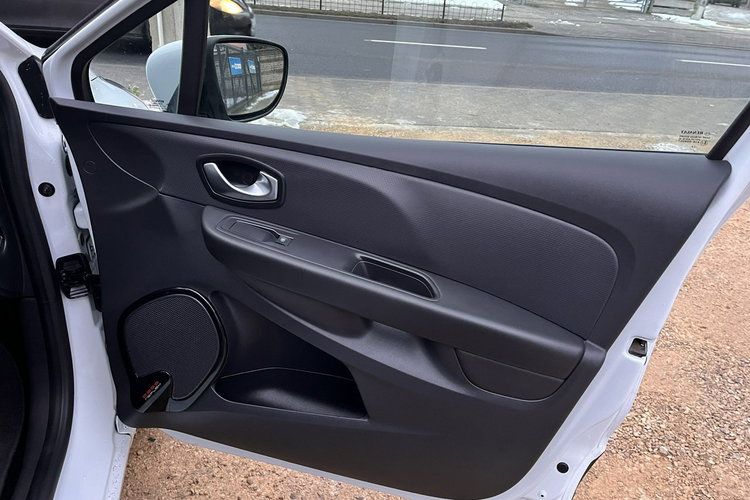 Renault Clio 0.9 Zarejestrowany Klima Tablet Navi Tempomat Stan Idealny Bezwypadkow zdjęcie 18