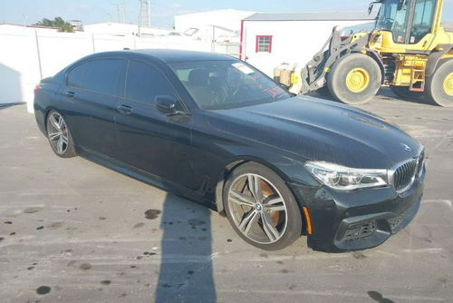 BMW 750 4.4 V8 450KM M Pakiet Long Wentyle Kam 360 BMW LED