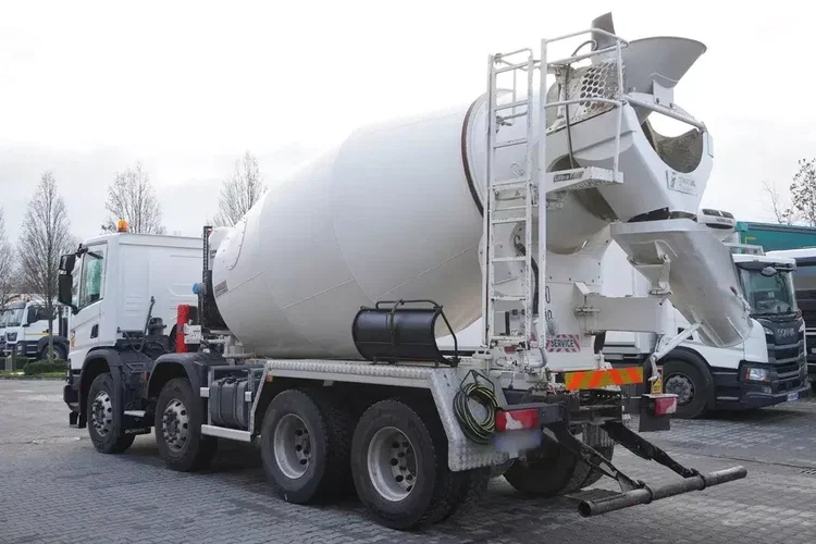 Scania P410 XT 8x4 / 80 tys. km / Betoniarka SCHWING-STATTER AM 9 FHC 9 m3 zdjęcie 4