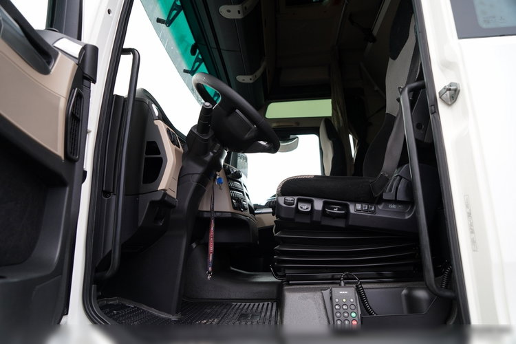MAN TGX 18.470 / LOW DECK / MEGA / REGULOWANE SIODŁO / 2020 ROK / NAVI zdjęcie 25