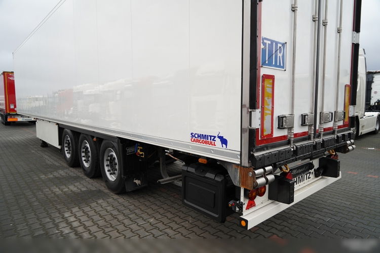 SCHMITZ / CHŁODNIA / THERMO KING  / HAKÓWKA / OŚ PODNOSZONA / KOSZ NA PALETY zdjęcie 11