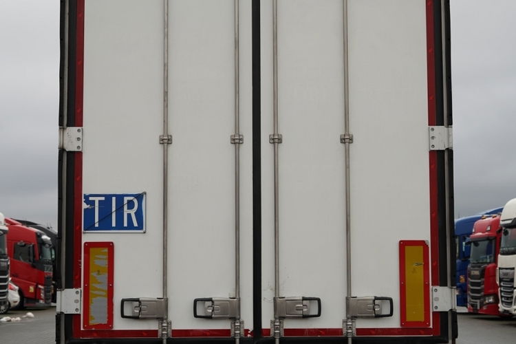 SCHMITZ / CHŁODNIA / THERMO KING  / HAKÓWKA / OŚ PODNOSZONA / KOSZ NA PALETY zdjęcie 12