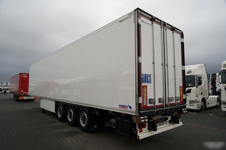 SCHMITZ / CHŁODNIA / THERMO KING  / HAKÓWKA / OŚ PODNOSZONA / KOSZ NA PALETY zdjęcie 3