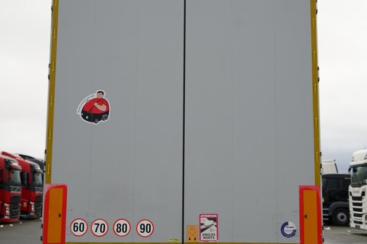 Wielton / FIRANKA / STANDARD / OŚ PODNOSZONA / PLANDEKA ZBROJONA zdjęcie 12