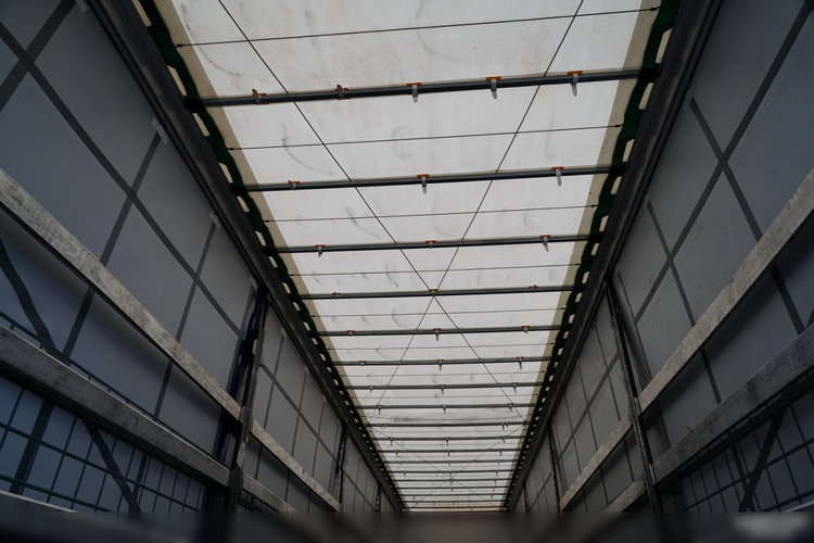 Wielton / FIRANKA / STANDARD / OŚ PODNOSZONA / PLANDEKA ZBROJONA zdjęcie 18