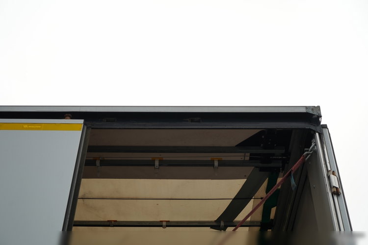 Wielton / FIRANKA / STANDARD / OŚ PODNOSZONA / PLANDEKA ZBROJONA zdjęcie 21