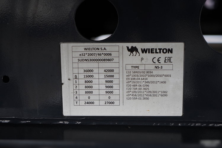 Wielton / FIRANKA / STANDARD / OŚ PODNOSZONA / PLANDEKA ZBROJONA zdjęcie 28