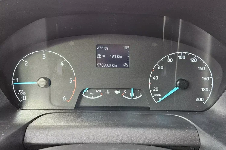 Ford transit DoKa 7 osób 79999zł NETTO 2.0TdCi/131KM zdjęcie 18