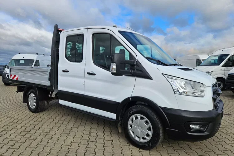 Ford transit DoKa 7 osób 79999zł NETTO 2.0TdCi/131KM zdjęcie 3