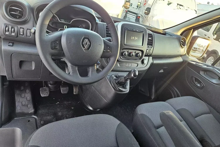 Renault Trafic L2H1 74900zł NETTO Brygadówka 6 osób 2.0dCi/120KM zdjęcie 20