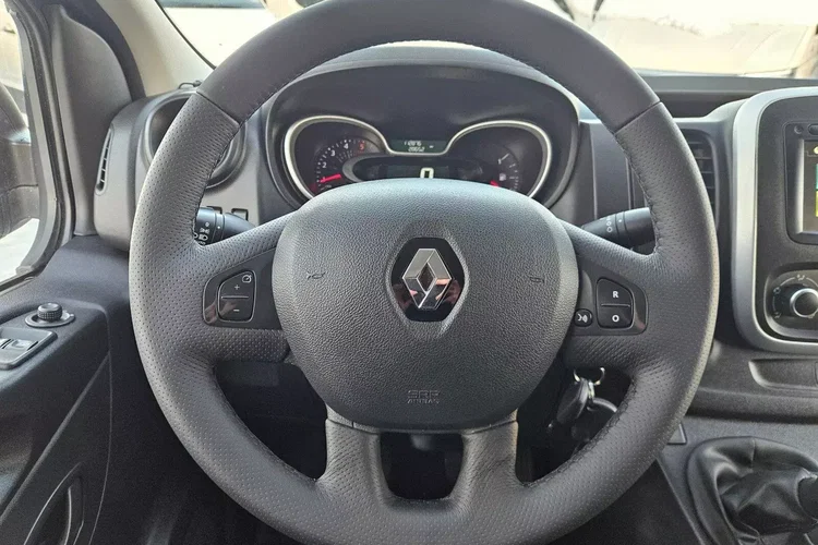Renault Trafic L2H1 74900zł NETTO Brygadówka 6 osób 2.0dCi/120KM zdjęcie 21