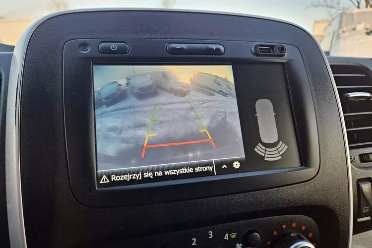 Renault Trafic L2H1 74900zł NETTO Brygadówka 6 osób 2.0dCi/120KM zdjęcie 25