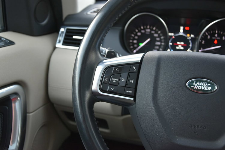 Land Rover Discovery Sport HSE 2.0 BENZYNA 241KM XI.2016r. SALON 4x4 7os. Skóra Kamera Panorama zdjęcie 28