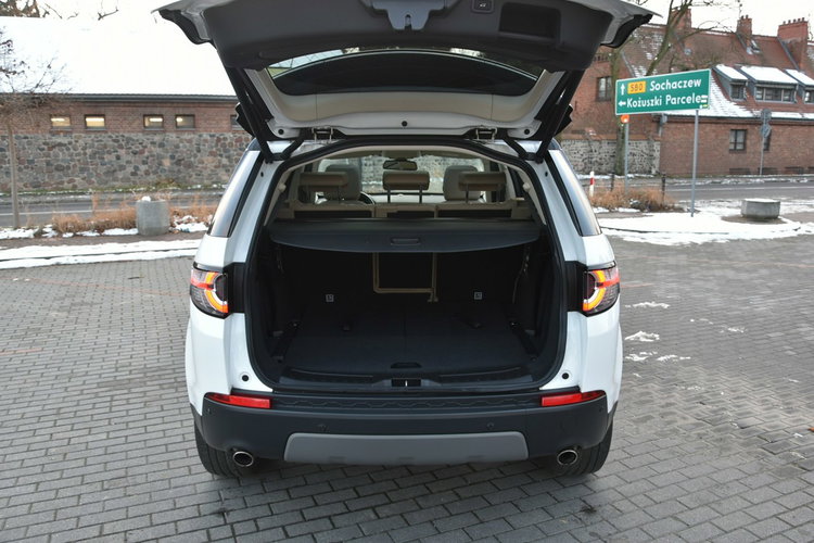 Land Rover Discovery Sport HSE 2.0 BENZYNA 241KM XI.2016r. SALON 4x4 7os. Skóra Kamera Panorama zdjęcie 39