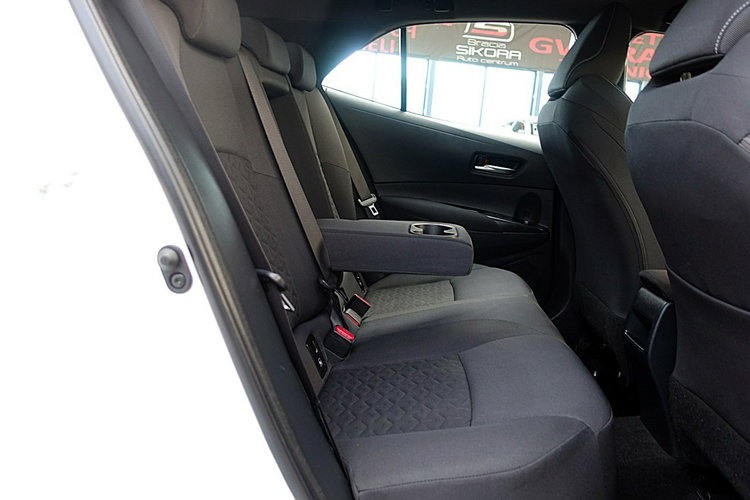 Toyota Corolla LED+NAVI+Kamera+ACC+2xKlimatronic 3LataGWARANCJA 1wł Kraj Bezwyp. F23% 4x2 zdjęcie 10