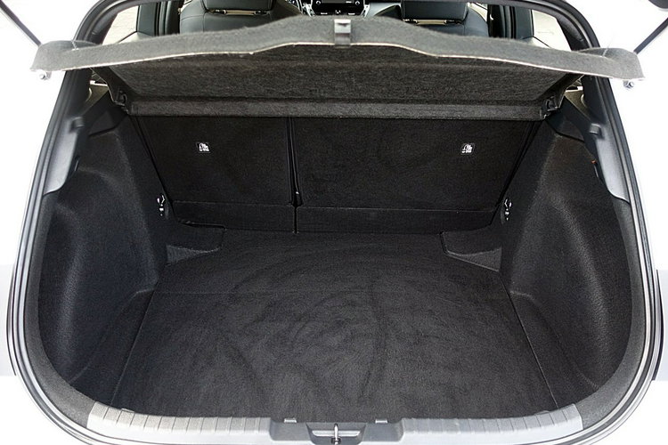 Toyota Corolla LED+NAVI+Kamera+ACC+2xKlimatronic 3LataGWARANCJA 1wł Kraj Bezwyp. F23% 4x2 zdjęcie 13