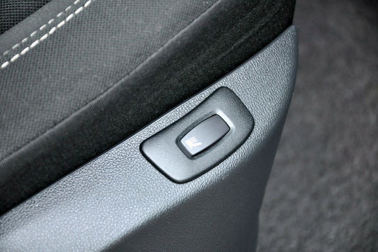 Renault Captur 0.9i(90KM) Lift Ledy Duża Navi Welur Chrom Parktronik I Wł Alu17"ASO zdjęcie 18