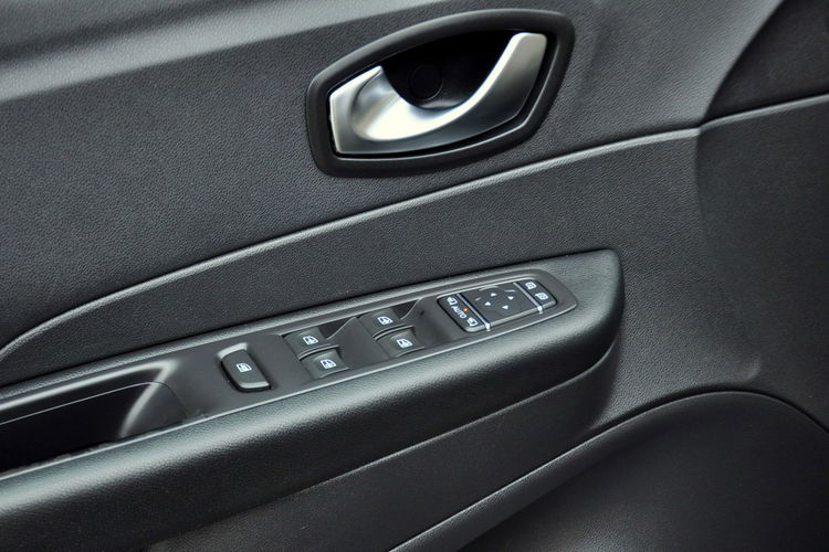 Renault Captur 0.9i(90KM) Lift Ledy Duża Navi Welur Chrom Parktronik I Wł Alu17"ASO zdjęcie 37