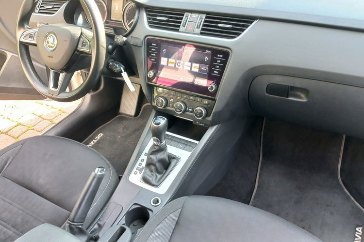 Skoda Octavia REZERWACJA DSG Podgrzewane fotele i przednia szyba 1.5 TSI 150KM zdjęcie 27
