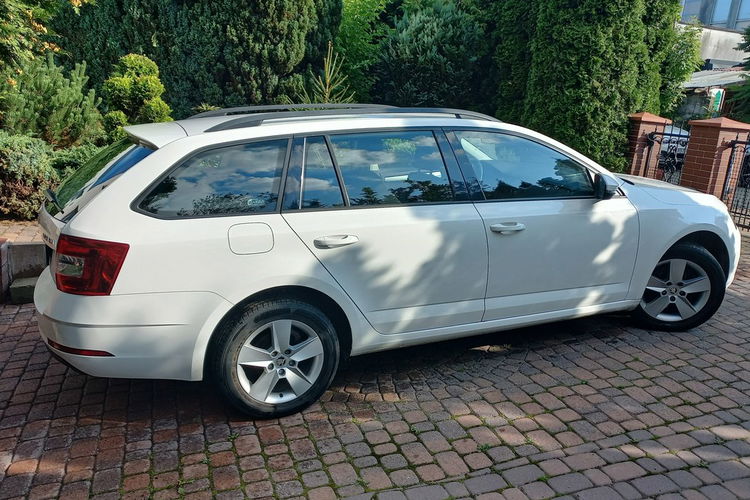 Skoda Octavia REZERWACJA DSG Podgrzewane fotele i przednia szyba 1.5 TSI 150KM zdjęcie 39