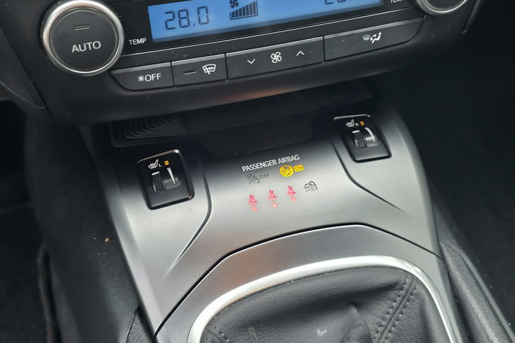 Toyota Avensis 2.0 Diesel | | Gwarancja | Bogate wyposażenie | zdjęcie 18