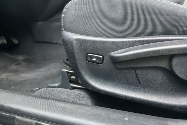 Toyota Avensis 2.0 Diesel | | Gwarancja | Bogate wyposażenie | zdjęcie 28