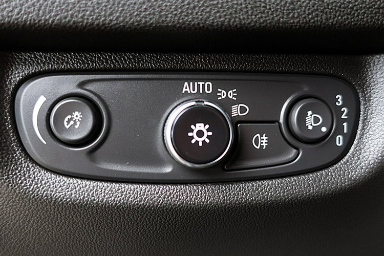 Opel Insignia Tylko 87 Tys KM AUTOMAT GWARANCJA I-wł Kraj Bezwypad F23% 4x2 zdjęcie 16