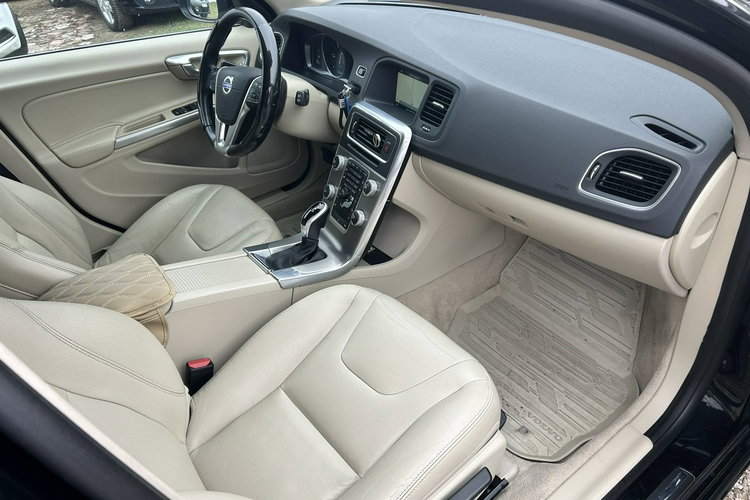 Volvo V60 D2 tylko 109 tyś km zdjęcie 17