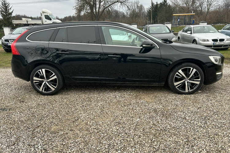Volvo V60 D2 tylko 109 tyś km zdjęcie 4