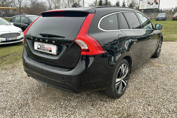 Volvo V60 D2 tylko 109 tyś km zdjęcie 5