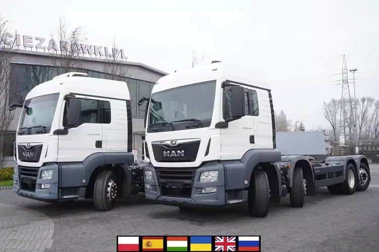 MAN TGS 35.420 8×2 / Rama 6.4 m / 3 osie skrętne / 2 sztuki zdjęcie 1