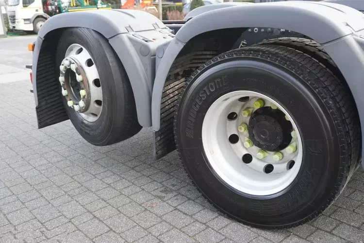 MAN TGS 35.420 8×2 / Rama 6.4 m / 3 osie skrętne / 2 sztuki zdjęcie 13