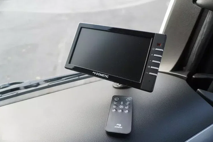 MAN TGS 35.420 8×2 / Rama 6.4 m / 3 osie skrętne / 2 sztuki zdjęcie 27