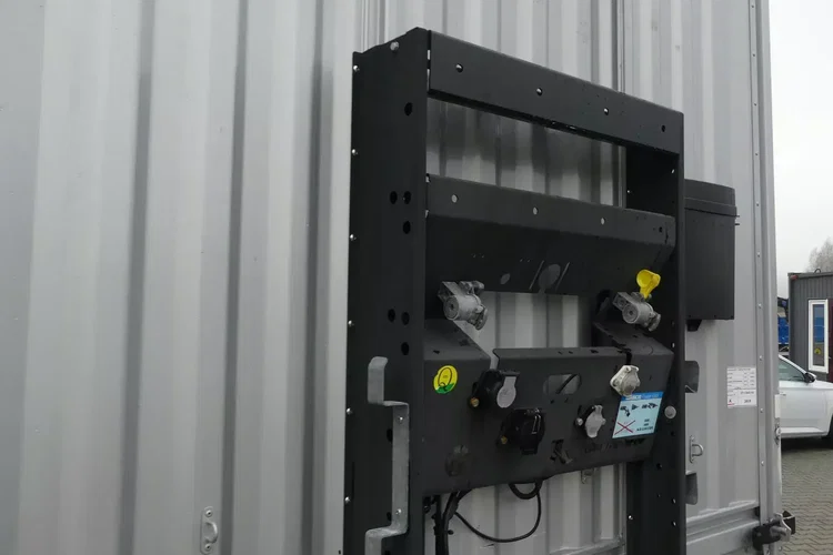 KAESSBOHRER MEGA / FIRANKA / OŚ PODNOSZONA / 3 SZTUKI / zdjęcie 14