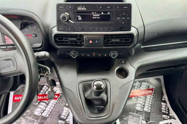 Toyota Proace City SALON PL / KLIMA TRONIC / TEMPOMAT / TABLET / GWARANCJA zdjęcie 12